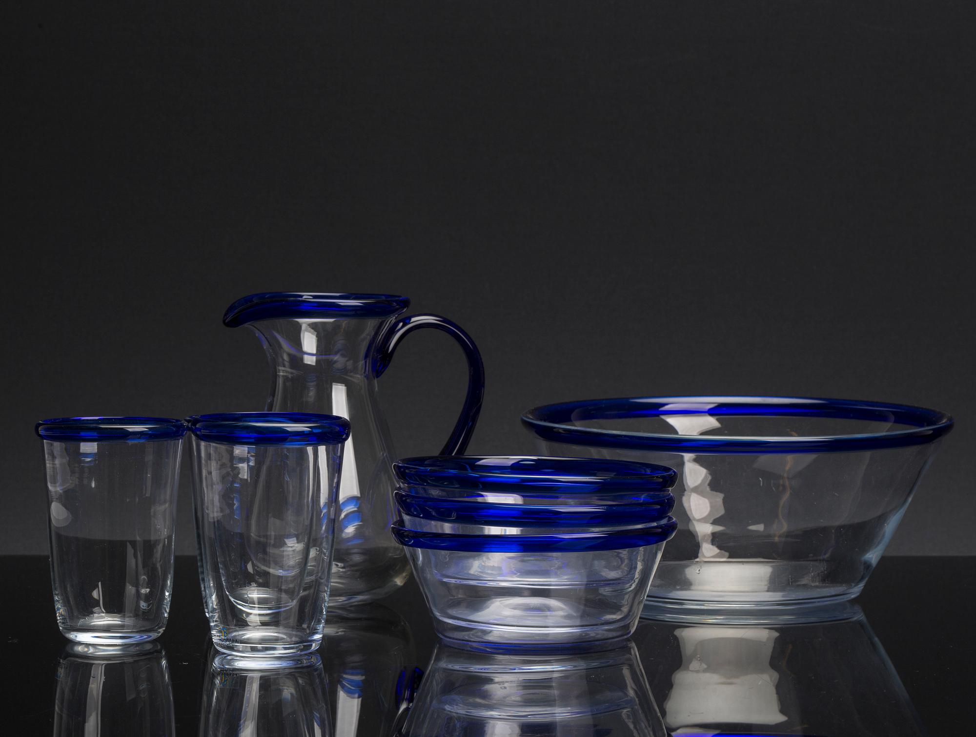 SKÅLAR, GLAS OCH KANNA, 12 st, glas, Bergdala glasbruk, 1900-tal.