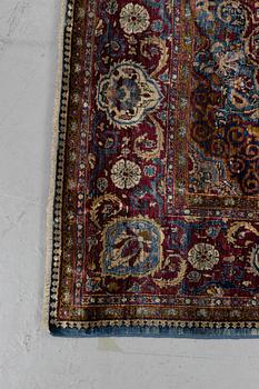 A rug, semi-antique silk Kashan, ca 194 x 127 cm.