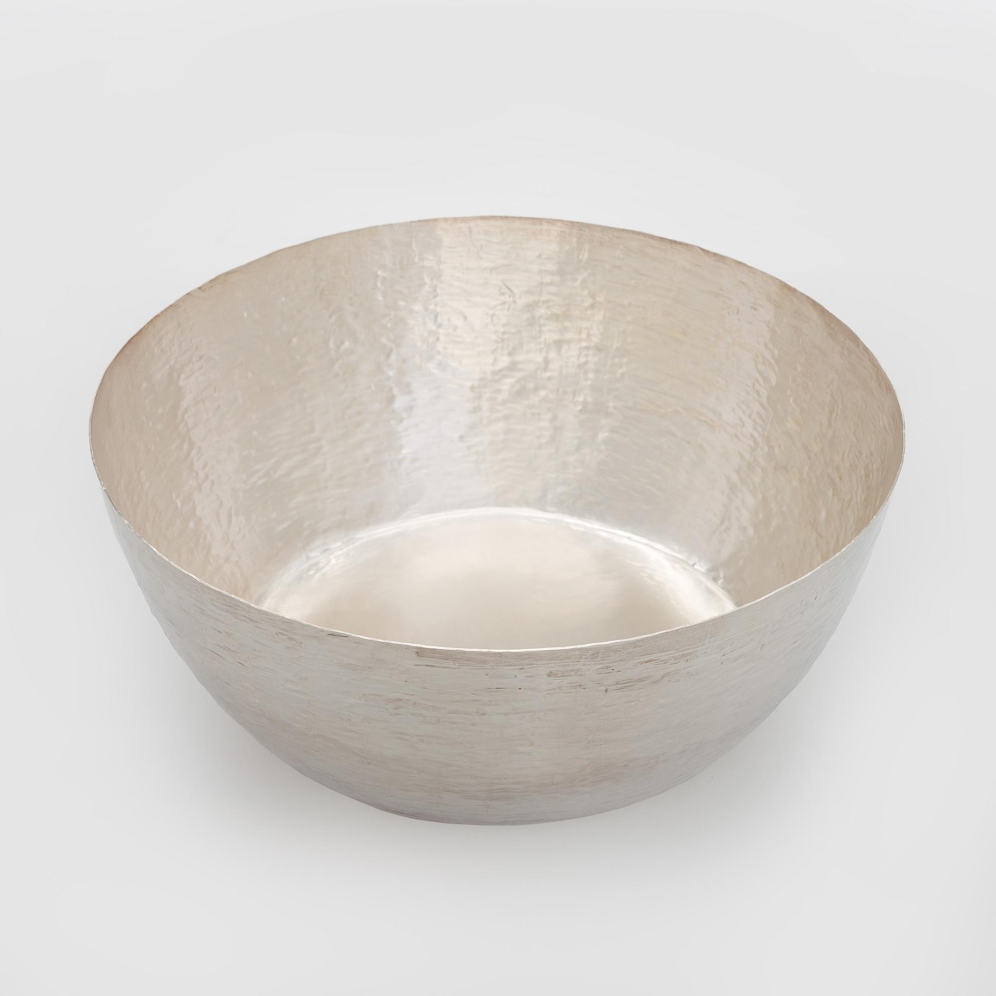 Tapio Wirkkala, malja, hopeaa, Kultakeskus Hämeenlinna 2007.