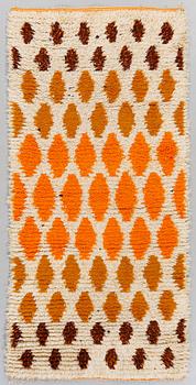 MATTA, troligen Nordafrika, 206 x 98 cm.