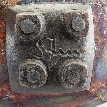 Steen Kepp, lockurna/skulptur signerad.