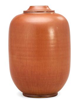 997. An Erich and Ingrid Triller stoneware vase, Tobo.
