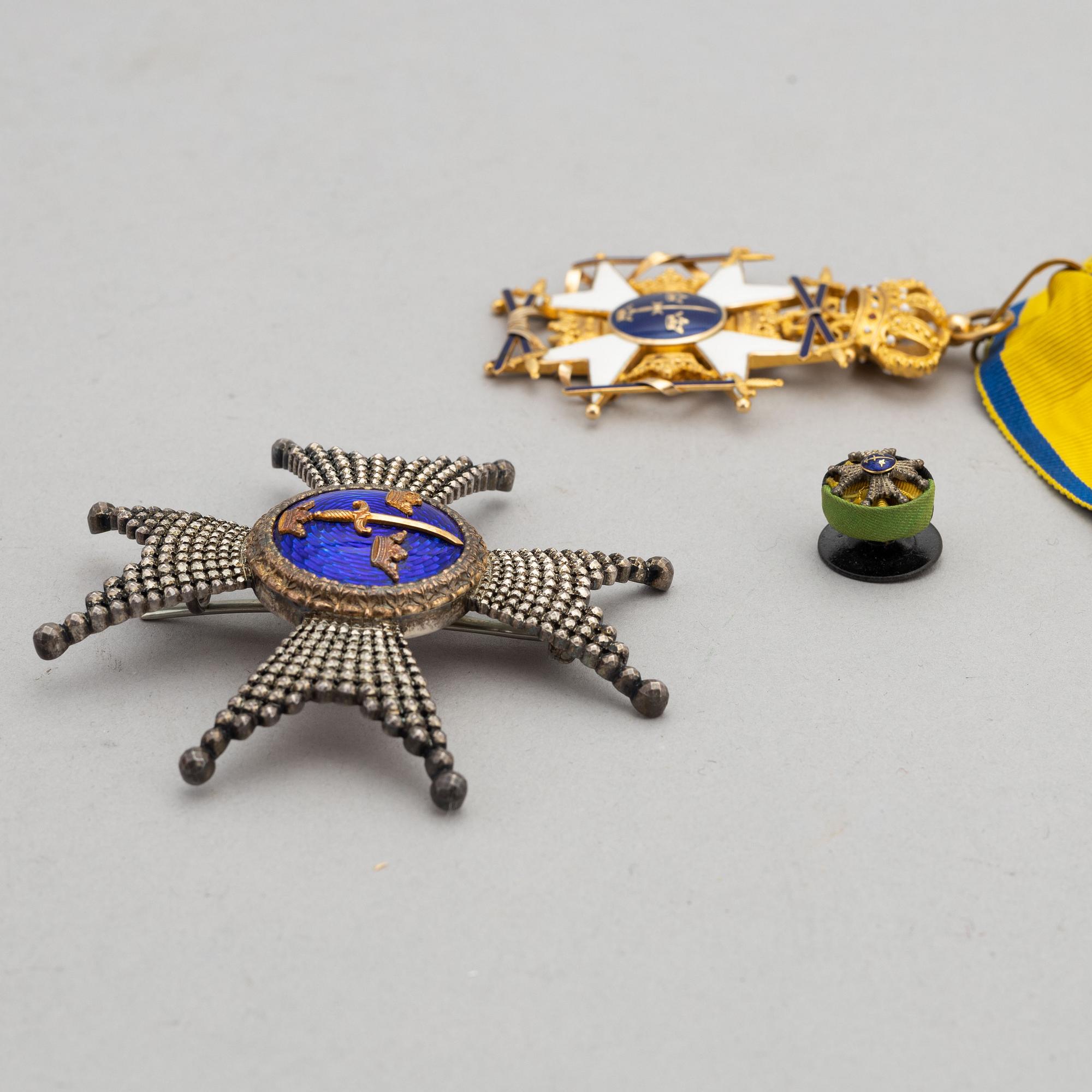 Svärdsorden, Kommendörskors och kraschan, i etuier, CF Carlman.