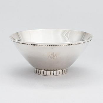 Väinö Hamara, skål, silver. Helsingfors 1960.