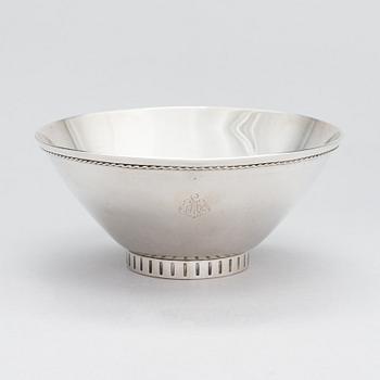 Väinö Hamara, a silver bowl. Helsinki 1960.