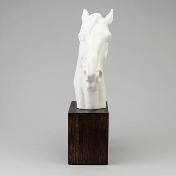 A porcelain sculpture by Albert Hinrich Hussmann, Rosenthal.