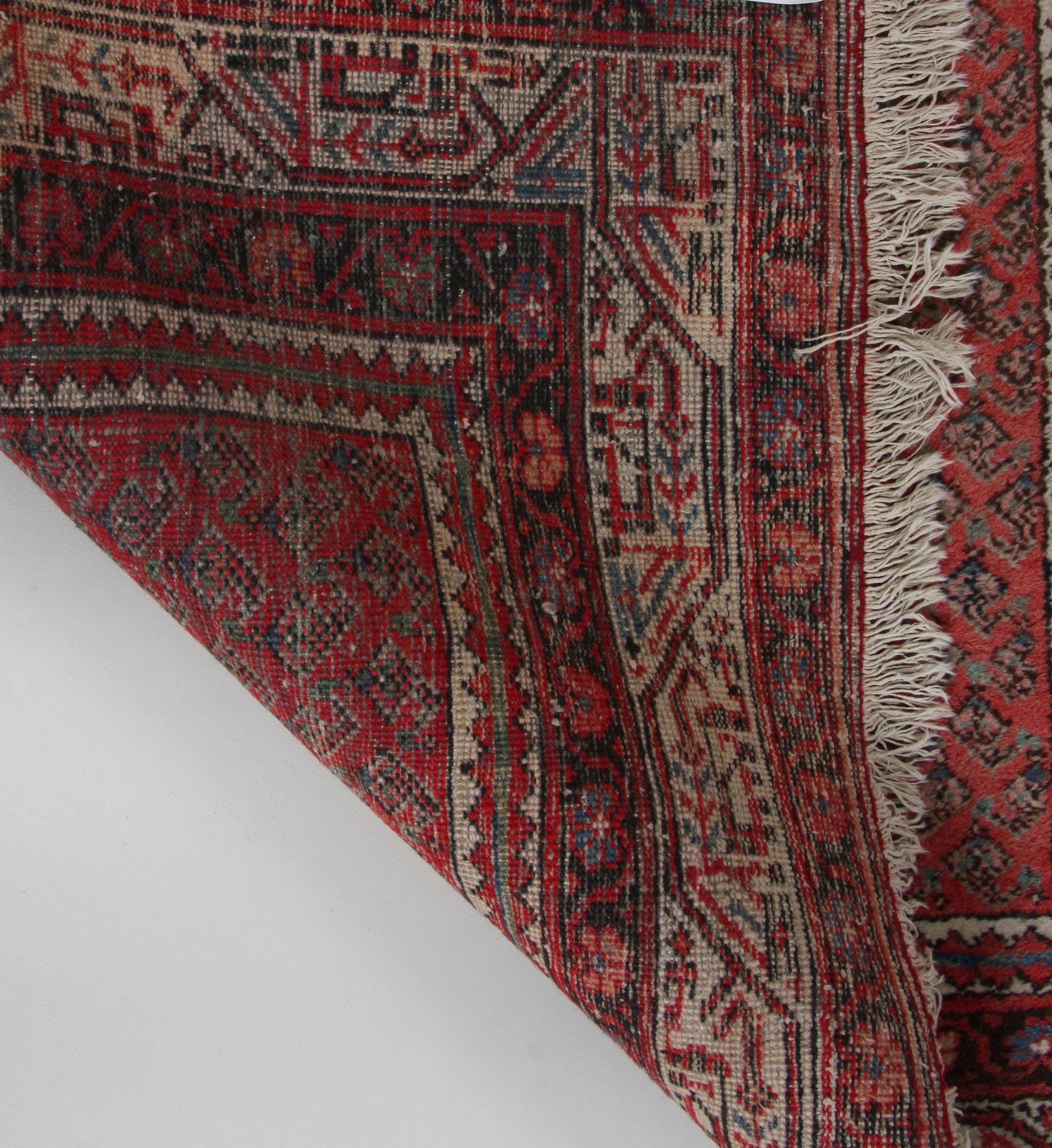 MATTA, orientalisk, 207 x 130.