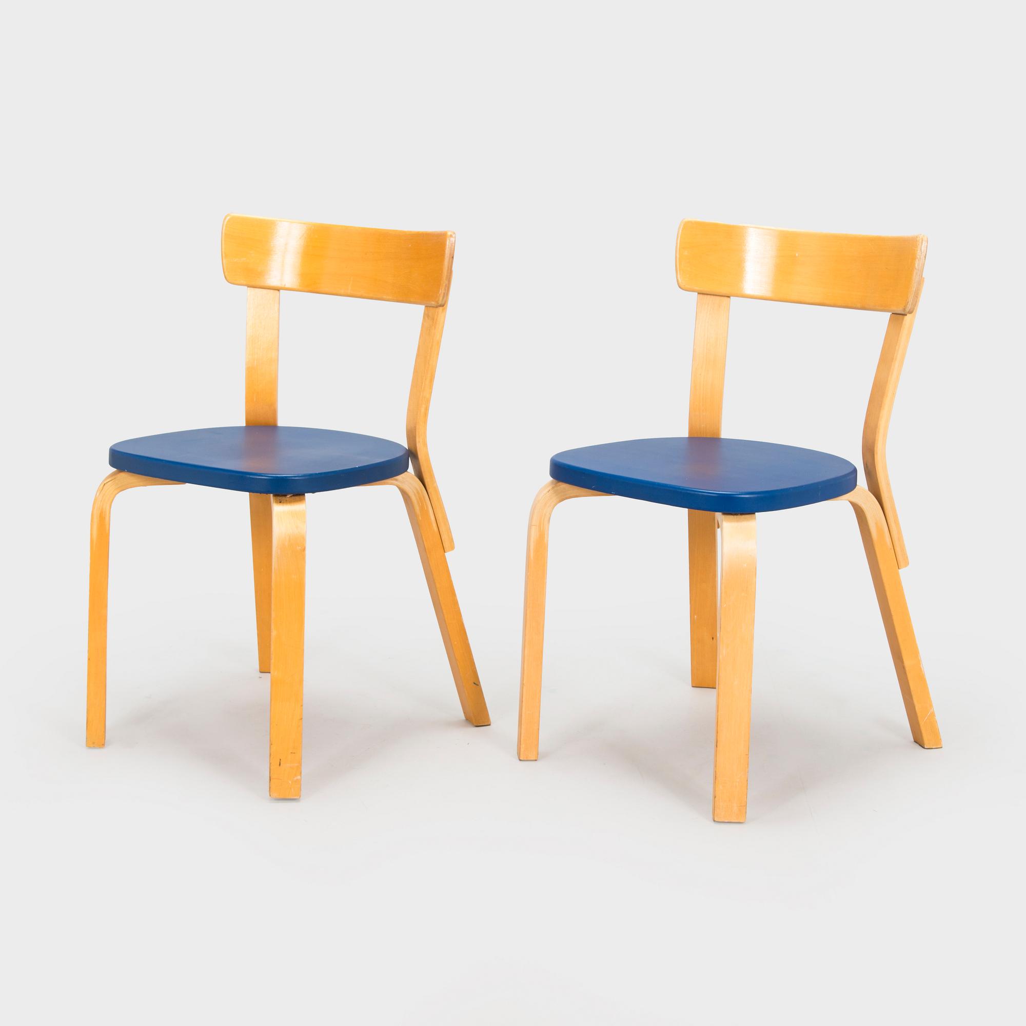 Alvar Aalto, two model 69 chairs, O.Y. Huonekalu- ja Rakennustyötehdas A.B, 1957.