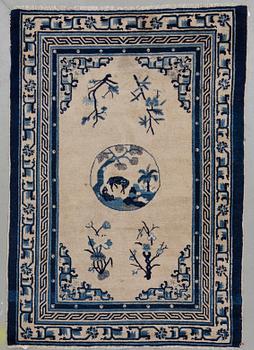 MATTA. Antik, Kina. Ca 181x129 cm.