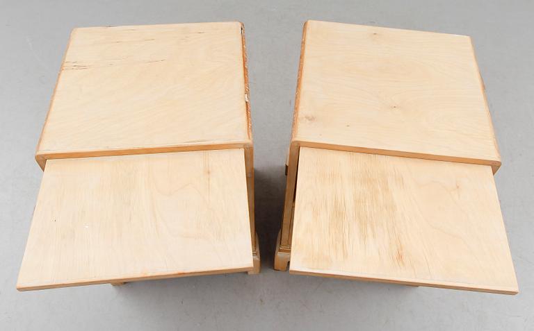 SÄNGBORD, 1 par, 1900-tal.