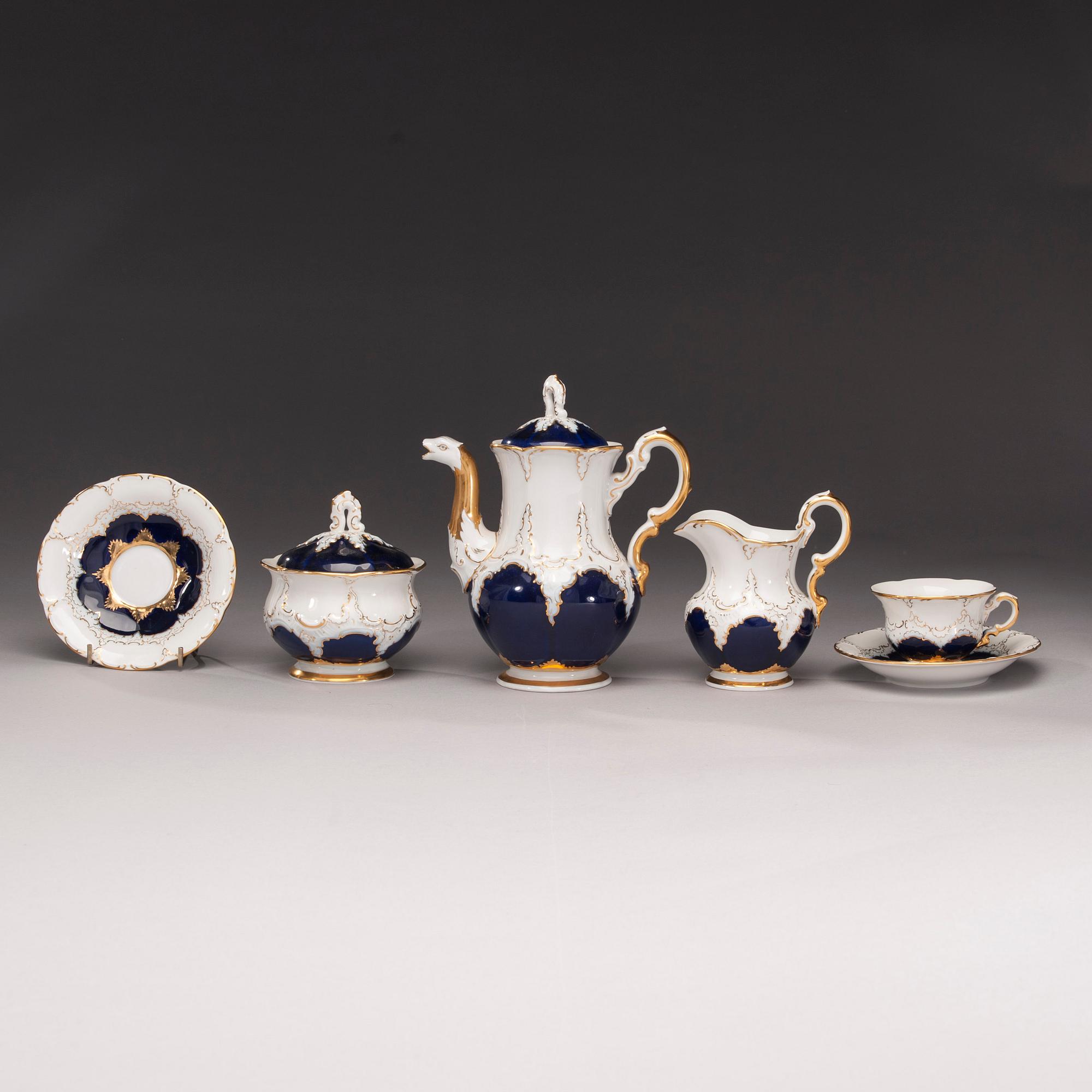 KAHVIKALUSTO, 14 osaa, posliinia, Meissen 1900-luku.