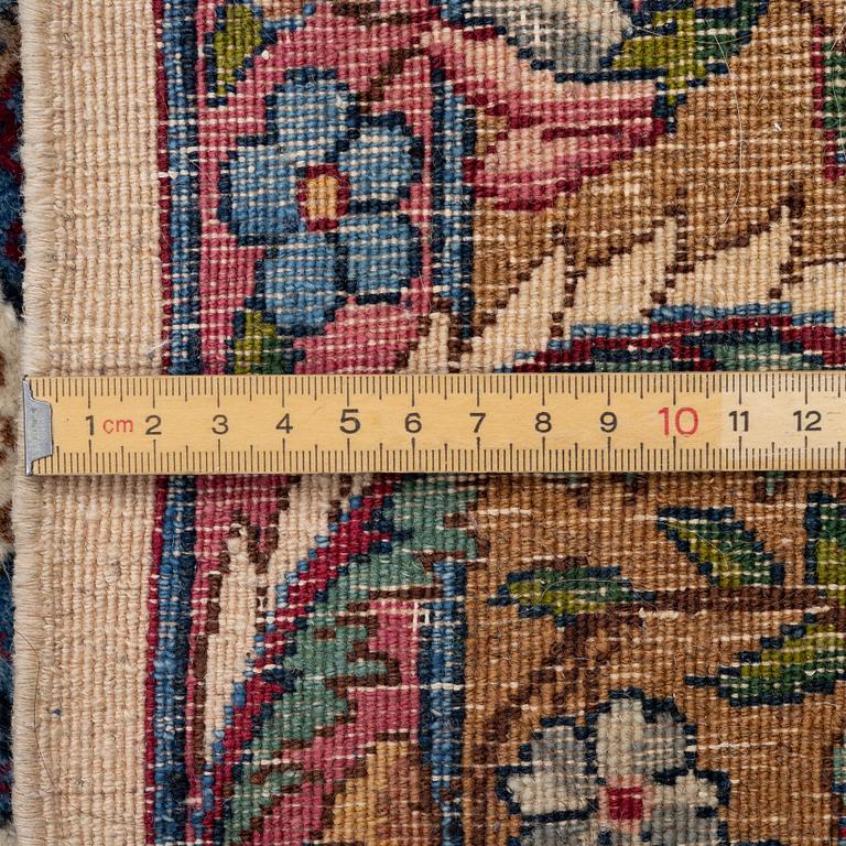 Matta,  semiantik Kirman. 368 x 268 cm.