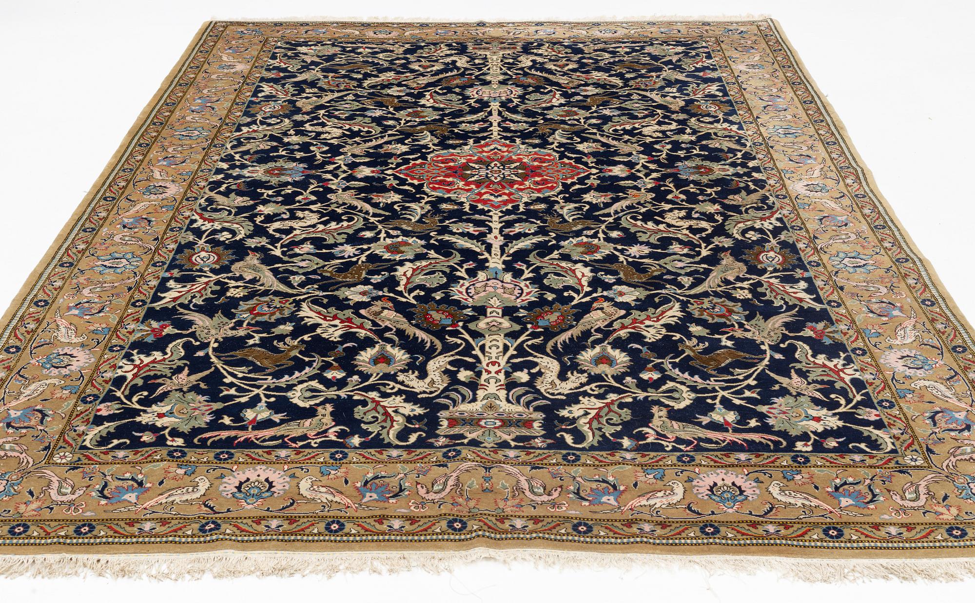 Matta, Ghom, part silk, ca 357 x 223 cm.