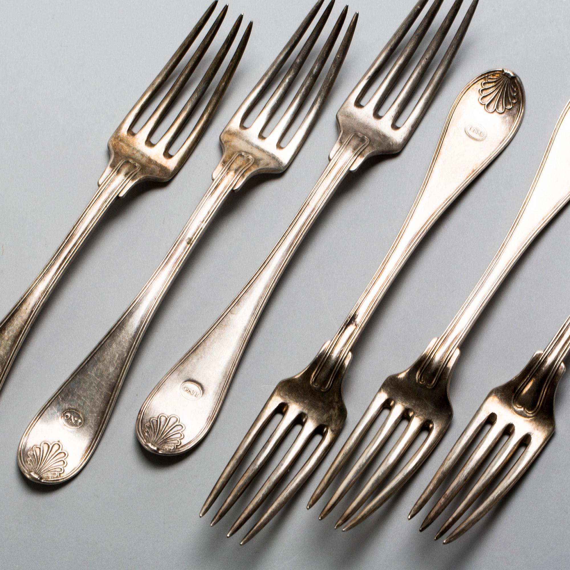 SILVERGAFFLAR, 6 st, Anders Lundqvist, Stockholm. 1800-talets första hälft. Total vikt ca 440 gram.