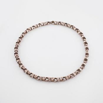 CECILIA JOHANSSON, Göteborg, 1974, a necklace.