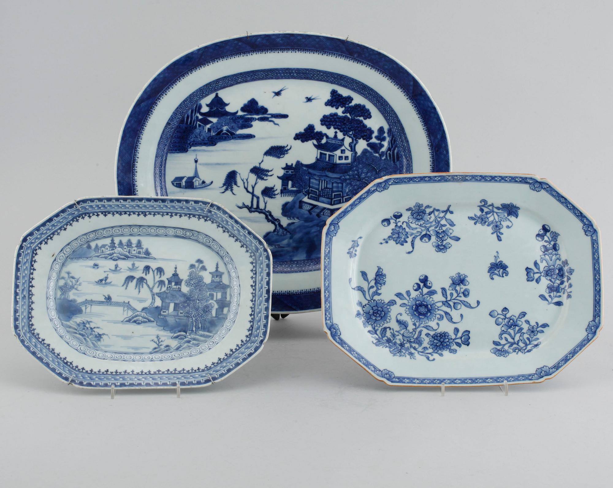 Three porcelain chinese serving dishes from the 18th and 19th century.