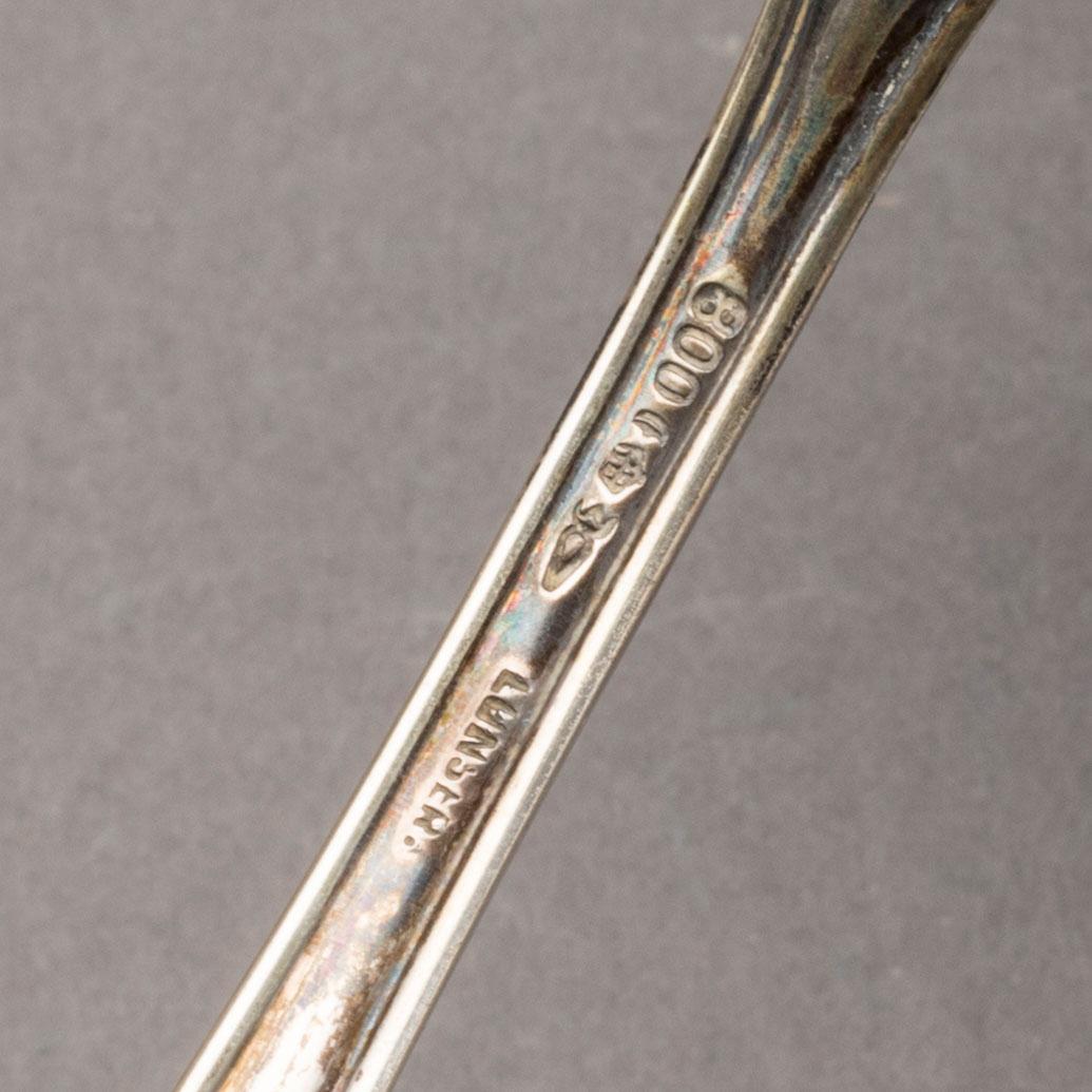 118 pcs silver Cutlery.