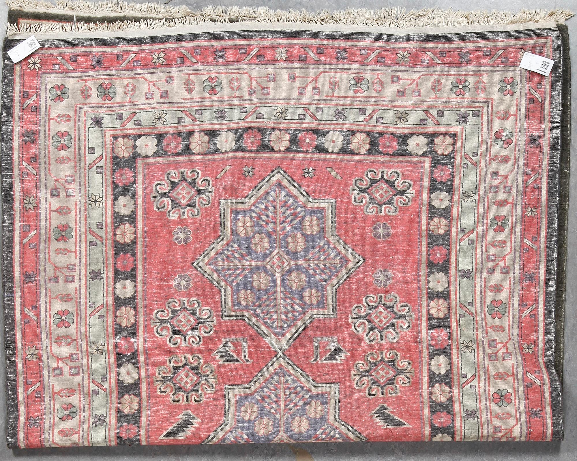 MATTA, old Kina, 255x170 cm.