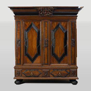 Skåp, barock, 1700-talets första hälft.