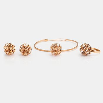 Elis Kauppi, Armband, örhängen och ring, 14K guld. Kupittaan kulta, Åbo 1975.