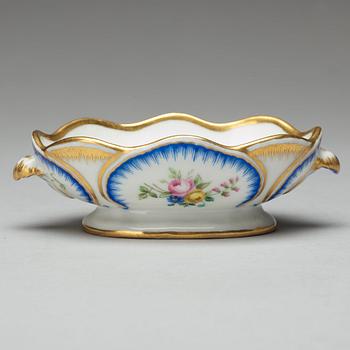 Two butter shells and a salt, Imperial Porcelain Manufacture, St. Petersburg, Russia, period of Czar Nicholas II.