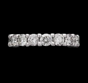1051. A brilliant cut diamond eternity ring, tot. 3.40 cts.