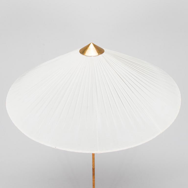 Paavo Tynell, golvlampa, modell 9602 Taito 1900-talets mitt.