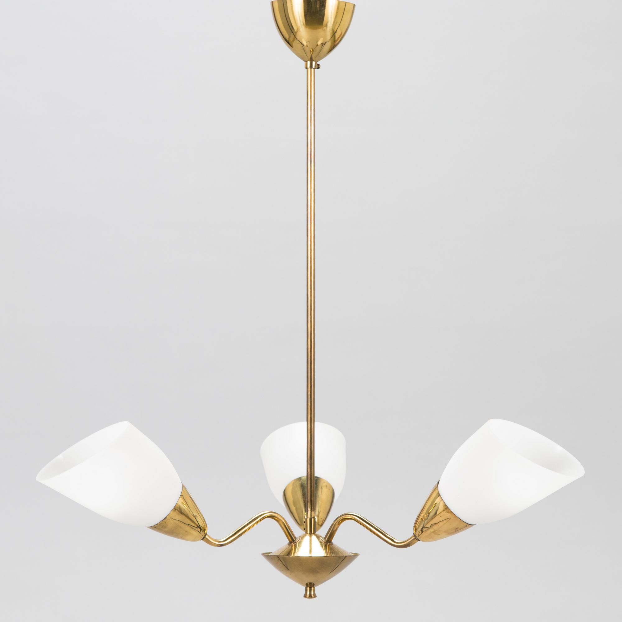 A 1950s pendant three-arm ceiling light, model ER 121/3, Itsu, Finland.