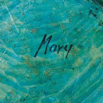 SKULPTUR, papier maché. Sign undertill "Mary".