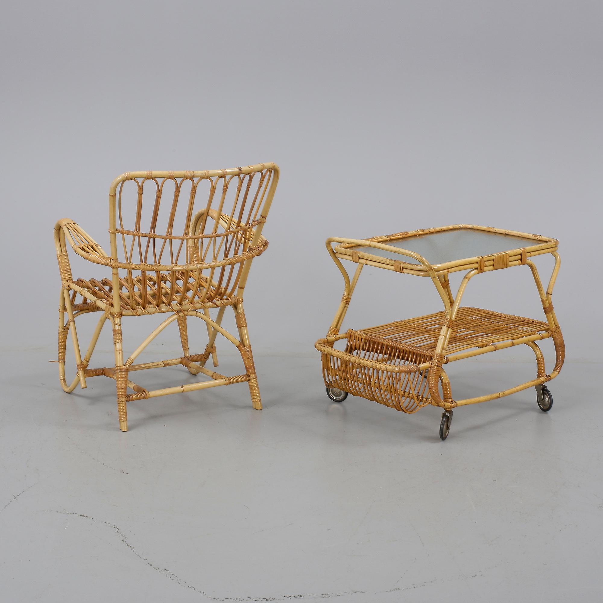 SERVERINGSVAGN samt FÅTÖLJ, rotting, 1900-talets andra hälft.