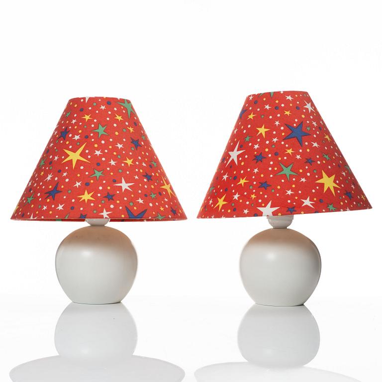 Josef Frank, a pair of model 2575 table lamps, Svenskt Tenn.