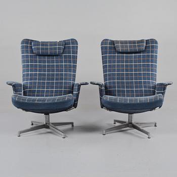 FÅTÖLJER, ett par, "Curvatur", Alf Svensson, 1960/70-tal.
