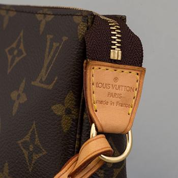 Bag "Pouchette" by Louis Vuitton.