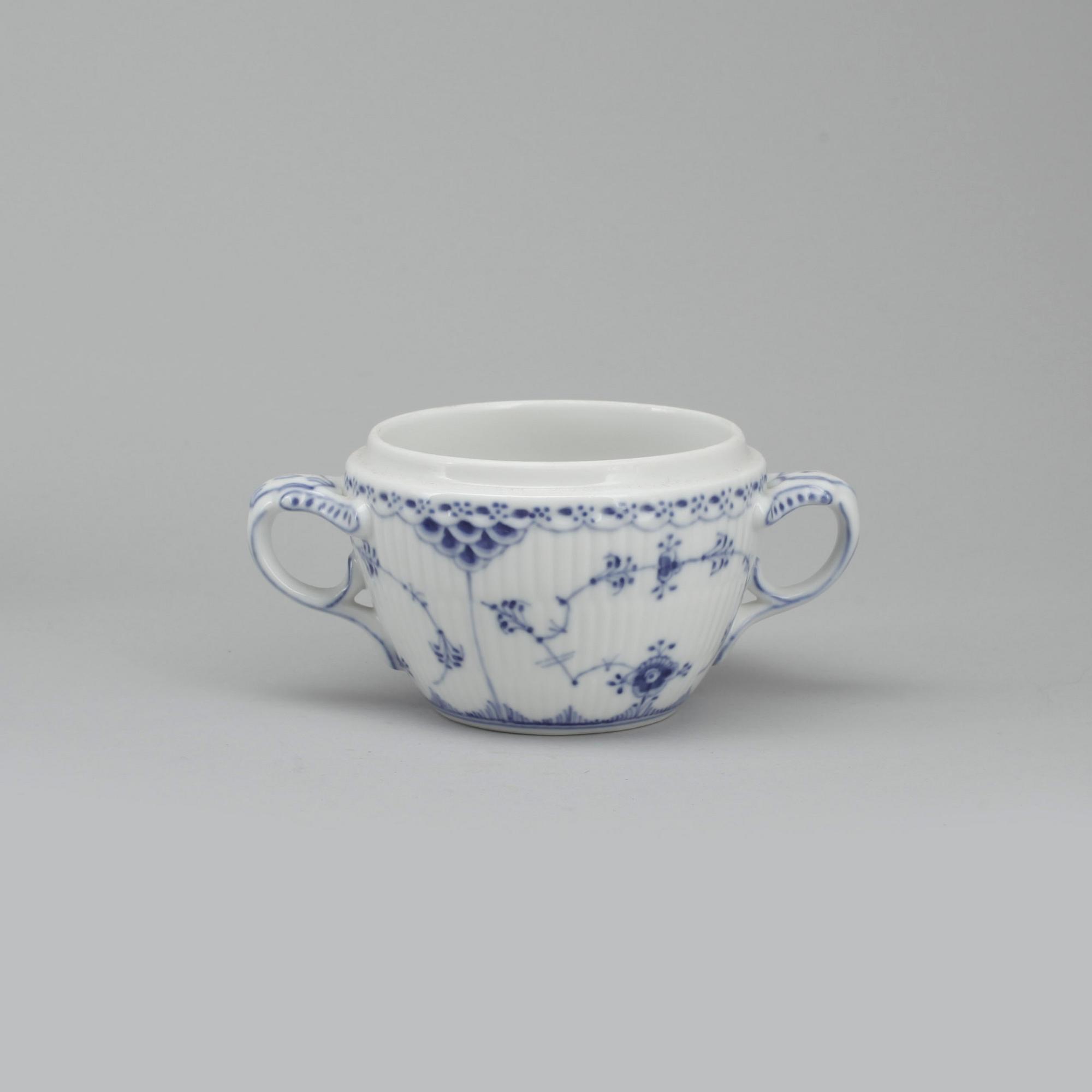 KAFFESERVIS, 69 delar, porslin, "Musselmalet", Royal Copenhagen, 1900-talets andra hälft.