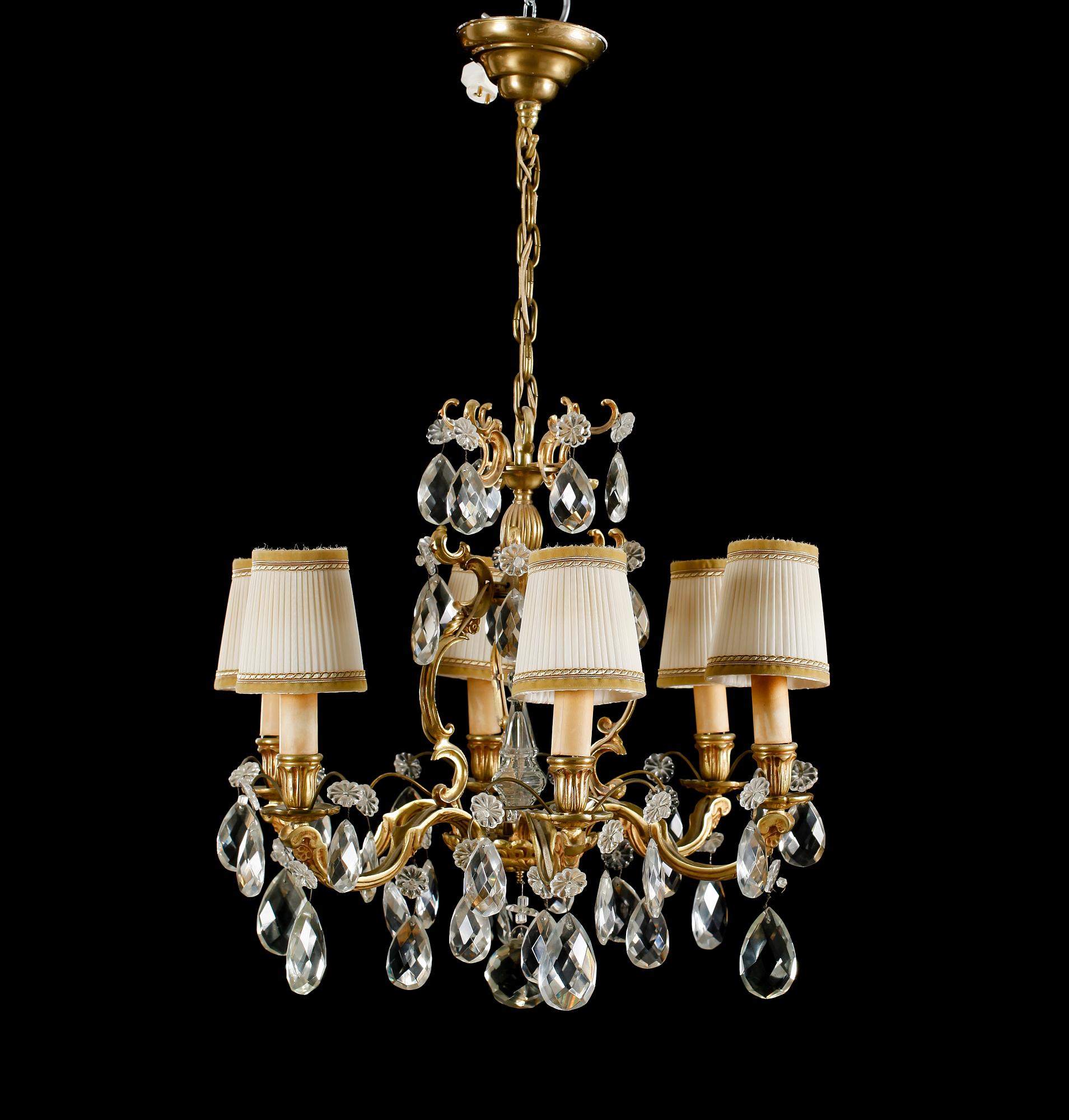 LJUSKRONA, rokokostil, 1900-talets mitt. Höjd ca 60 cm.