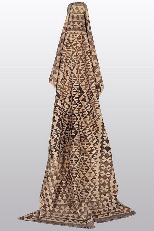 A rug, kilim, ca 246 x 154 cm.