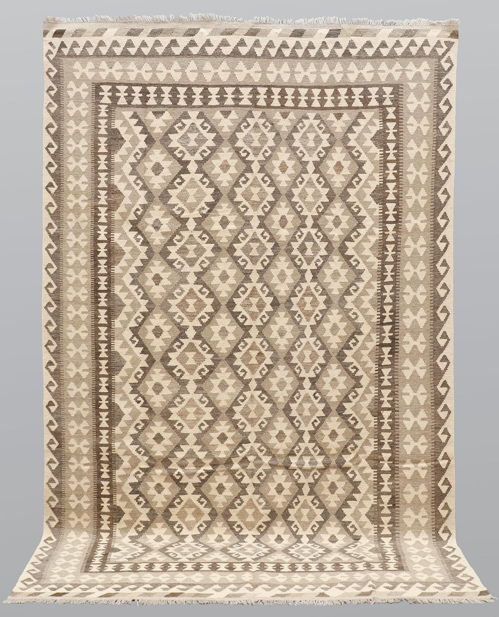 A carpet, Kilim, ca 305 x 198 cm.