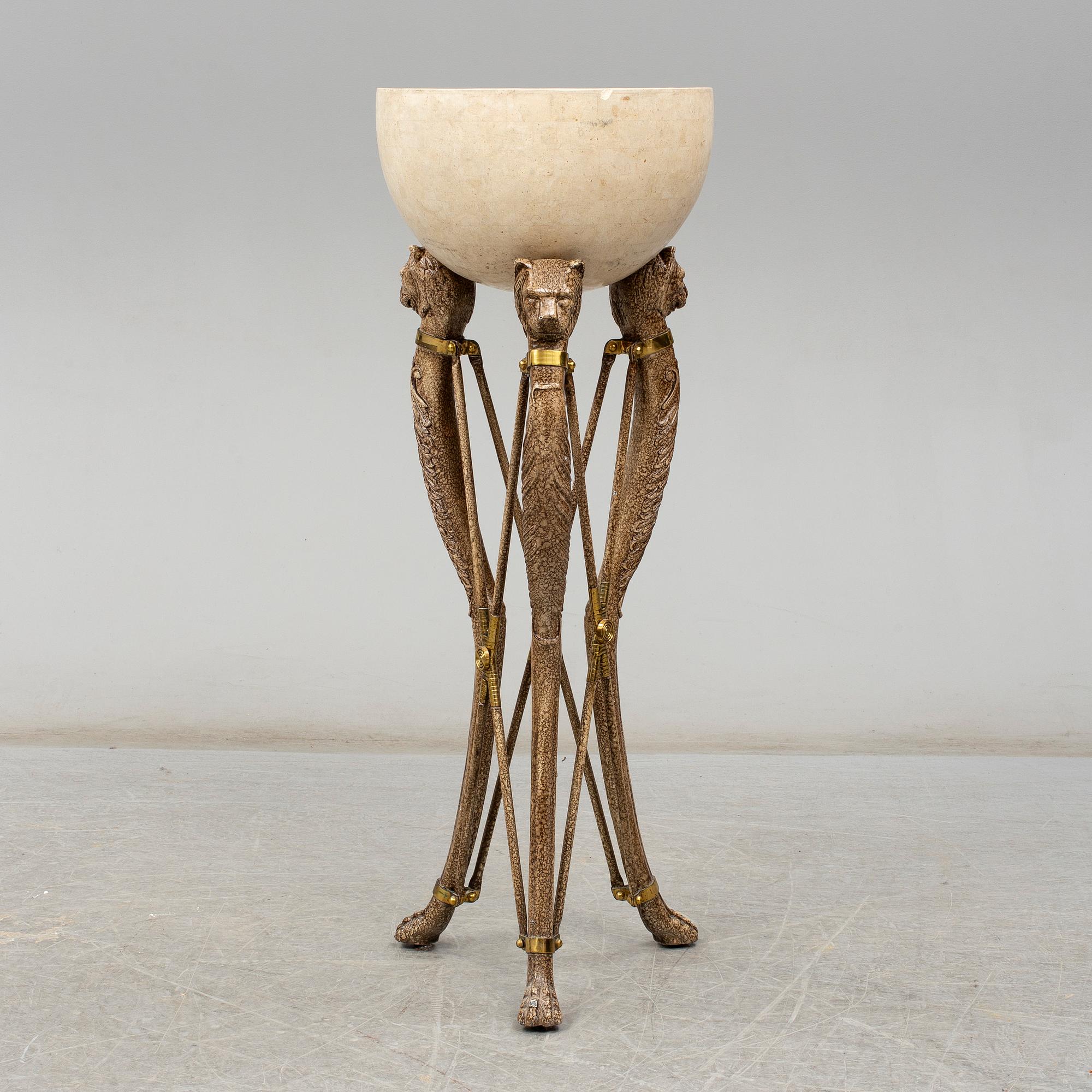 A late 20th Century pedestal.