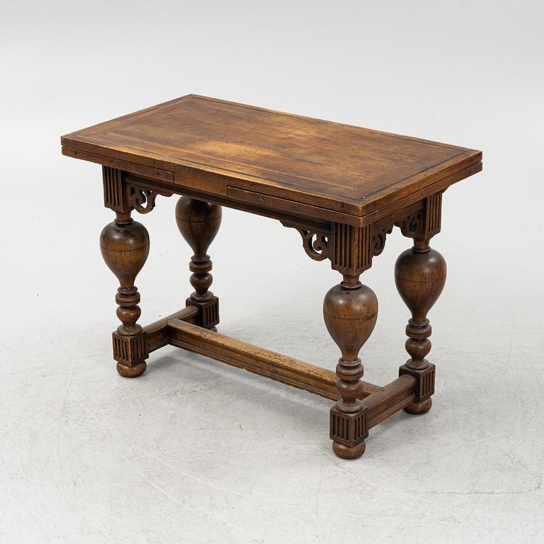 A Baroque table, 18th Century.