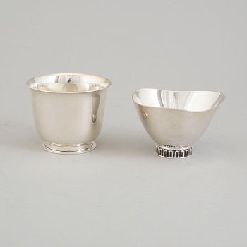 Two silver bowls, one of which Atelier Borgila, Stockholm, 1966.
