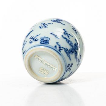 A group lot of Chinese porcelain, 17/20th century.