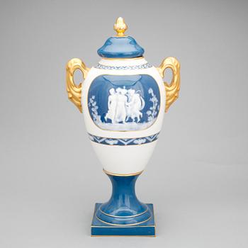 URNA MED LOCK, porslin, Limoges.