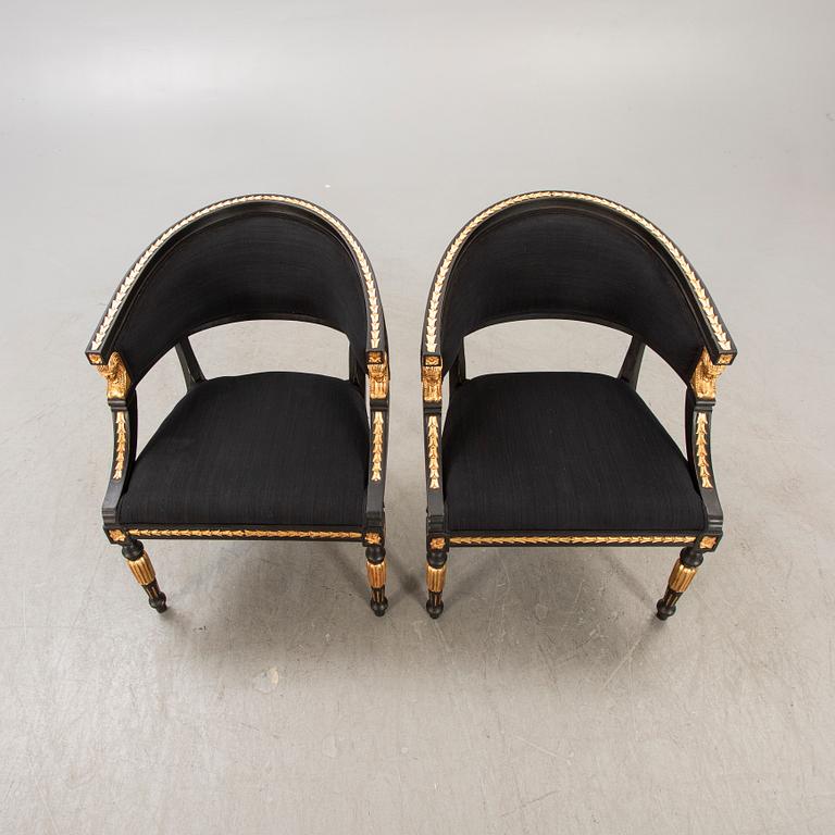 Baljfåtöljer ett par Gustaviansk stil 2000-tal.