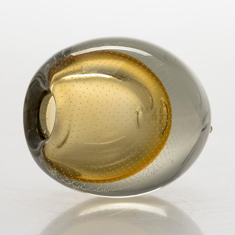 Gunnel Nyman, vas, modell "GN 17", signerad G. Nyman Nuutajärvi Notsjö 1947.