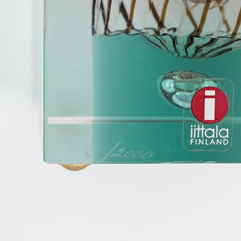 Oiva Toikka, a glass cube, Nuutajärvi, Ittala, Finland, 1999, 256/2000.