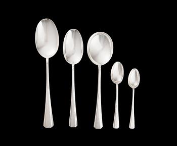 FLATWARE SET, 134 PIECES, sterling silver. England, Sheffield 1953. Silver weight c. 4100 g.