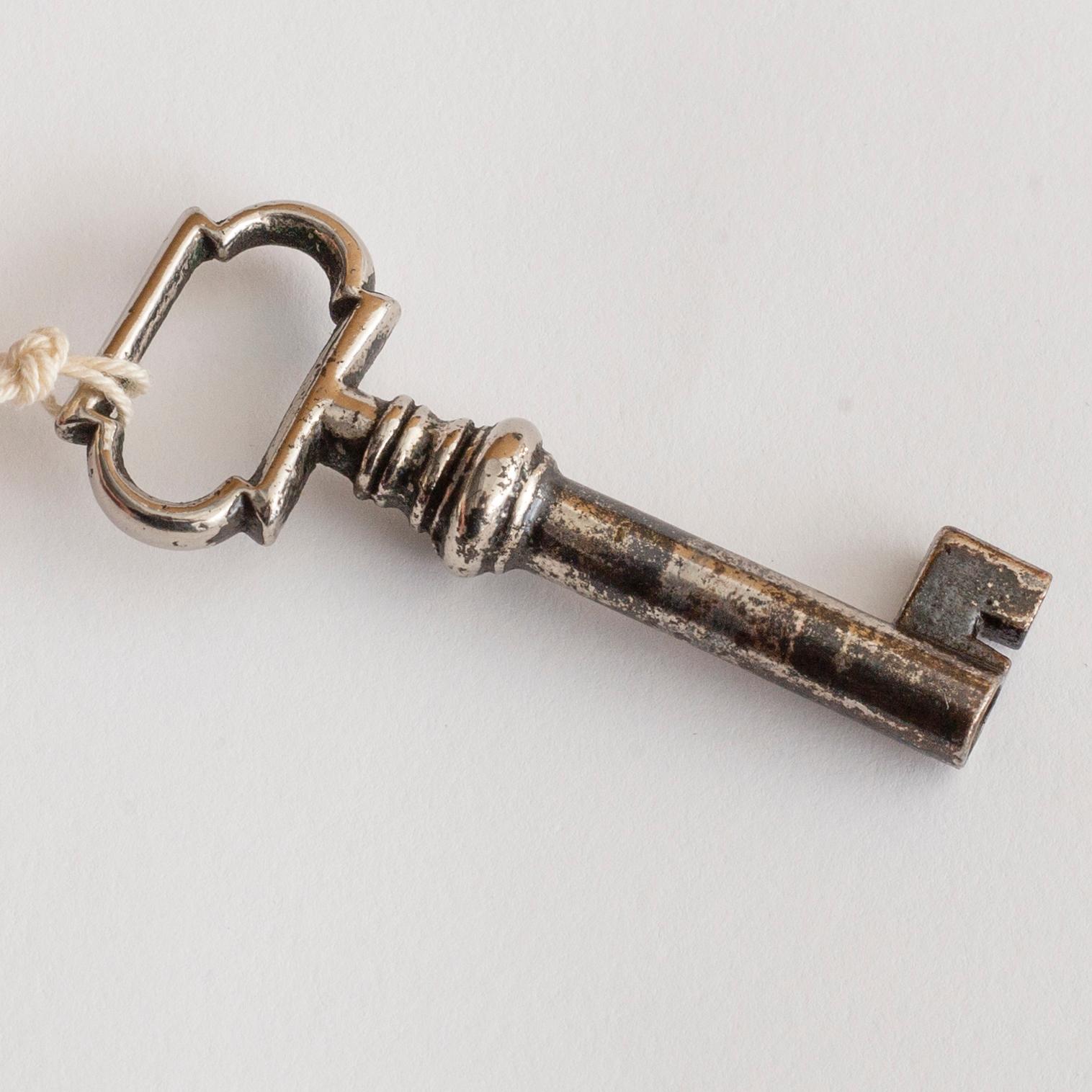 TABLE, art déco, first half of the 20th century.