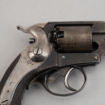 A cased Kerr patent double action percussion revolver. London Armoury Company. Serial no 11395.