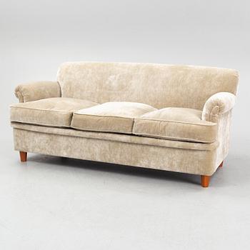 Josef Frank, a sofa, model 678, Firma Svenskt Tenn.