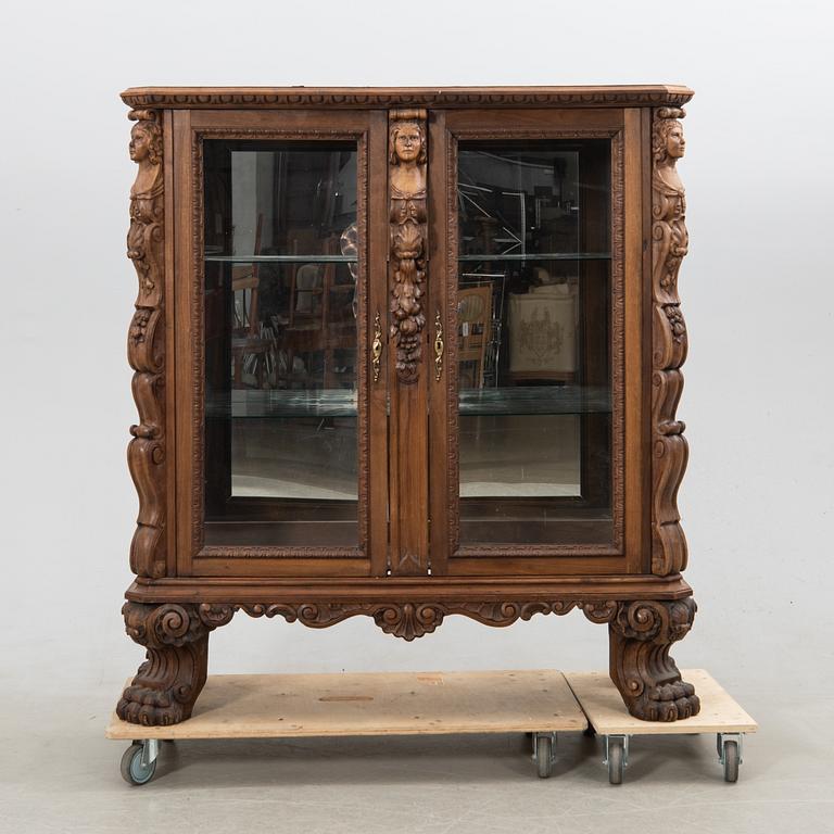 Vitrinskåp, barockstil, 1940-tal.